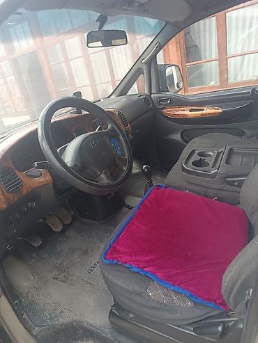 Hyundai: Hyundai Starex: 2001 г., 2.5 л, Механика, Дизель, Минивэн — 7