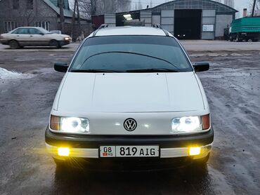 Volkswagen: Volkswagen Passat: 1988 г., 1.8 л, Механика, Бензин, Универсал