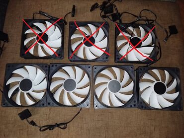 Soyutma sistemləri: Kuler AeroCool RGB

Куллера - FAN

1 kuler - 7 AZN
1 кулер - 7 AZN — 8