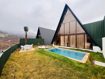 Bağ evlərinin kirayəsi: A-Frame dizaynlı müstəqil dağ evi – şəxsi həyət və hovuzla - Üstü tam — 1