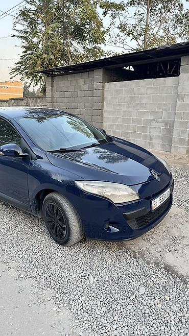е34 530: Renault Megane: 2010 г., 1.5 л, Механика, Дизель, Хэтчбэк — 3