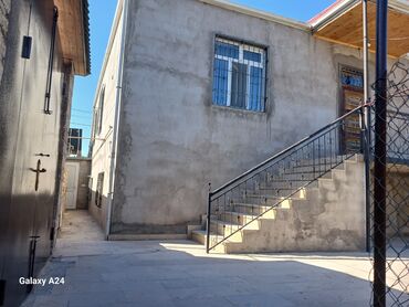 Həyət evləri və villaların satışı: 4 otaqlı, 132 kv. m, Orta təmir — 2