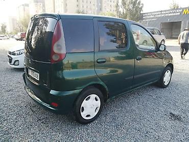 mini car: Toyota Yaris Verso: 2001 г., 1.3 л, Механика, Бензин, Минивэн — 3