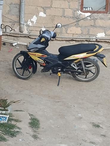 Mopedlər,skuterlər: Moped/motosiklet – sport üslublu şəhər qəzaeti Xüsusiyyətlər: - Kuzov — 6
