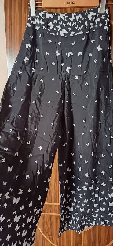 trend yol qadin kurtkalari: 36 razmer.Material viskoz