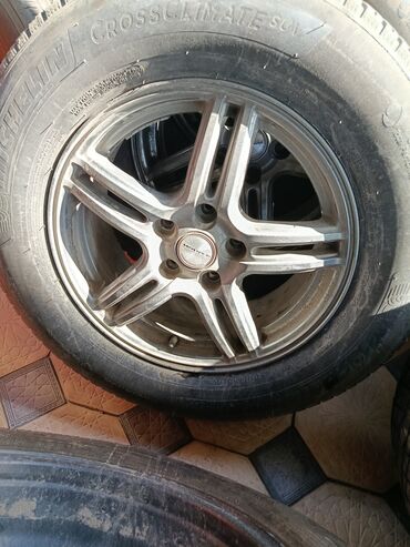 Диски: Литые Диски R 17 Комплект, отверстий - 4, Б/у at lalafo.kg — 11 Диски: Литые Диски R 17 Комплект, отверстий - 4, Б/у — 11