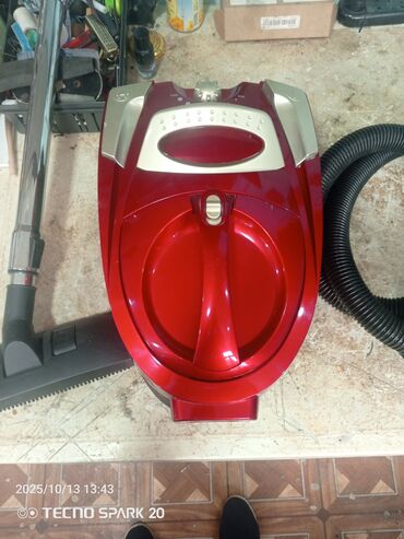 mətbəx qaz sobaları: GEEPAS 3000W tozsoran - Güc: 3000W (korpus üzərində göstərilib) –