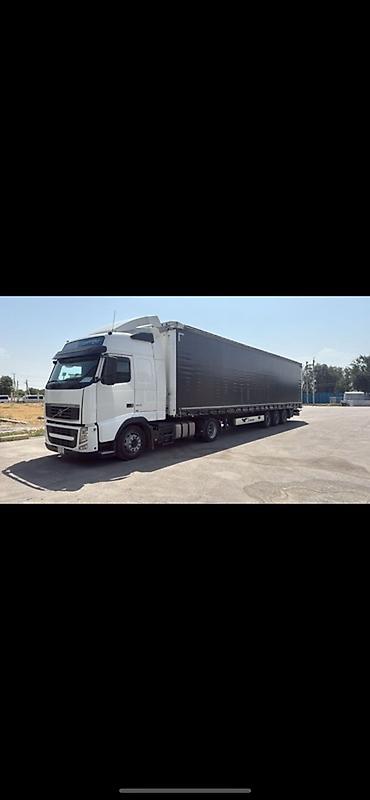 скания 420: Тягач, Volvo, 2011 г., Шторный — 1