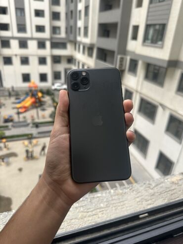 Apple iPhone: IPhone 11 Pro Max, 256 GB, Space Gray, Face ID — 2