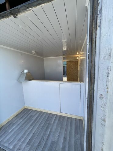 контейнера: Продаю Торговый контейнер, Рынок Кудайберген, 20 тонн, С видеонаблюдением
