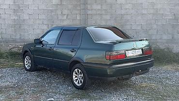 Vortex: Volkswagen Vento: 1998 г., 1.8 л, Кол менен иштөөчү, Бензин, Седан — 2