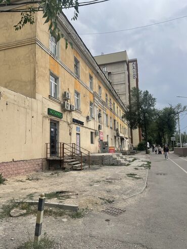 коммерческое помещение аренда: Сдаю Офис, 14 м², В жилом комплексе, 1 линия