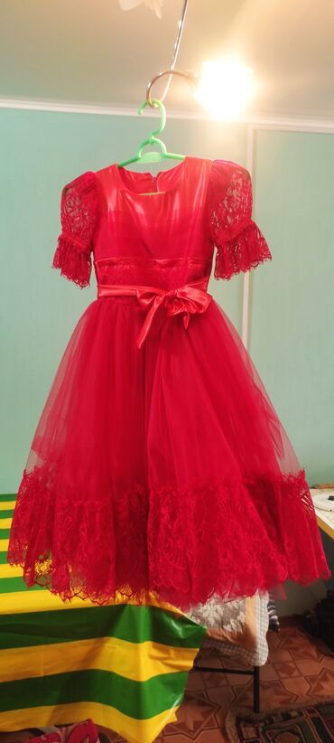 платья 5 лет: Детское платье, цвет - Красный, Новый