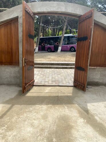 Restoran, kafelər: Sabunçu rayonu aeroport yoluna yaxın 30sot geniş həyəti olan 800 kv.m — 14