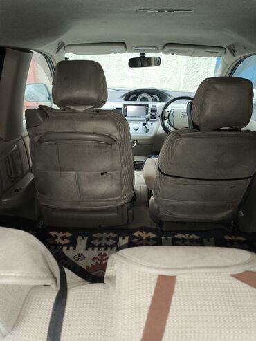 Toyota: Toyota Raum: 2004 г. — 8