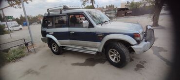 на опель вектра а: Внедорожник Mitsubishi Pajero, представленный в двухцветном исполнении