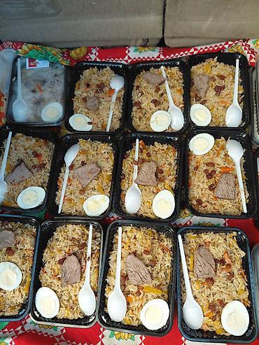 Готовые блюда, кулинария: Плов в индивидуальных контейнерах плов 1 кг +шакарап 1 вах 2400 — 2