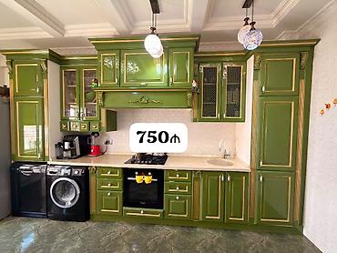 Mətbəx mebeli satılır 750₼. Maşın boyası. ölçü 4.35/2.35. Üzəri tökmə