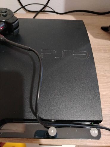 PS3 (Sony PlayStation 3): Playstation 3 / Čipovan / Slim / 500gb / 40 Igrica ima na njemu. Kod na lalafo.rs — 10 PS3 (Sony PlayStation 3): Playstation 3 / Čipovan / Slim / 500gb / 40 Igrica ima na njemu. Kod — 10