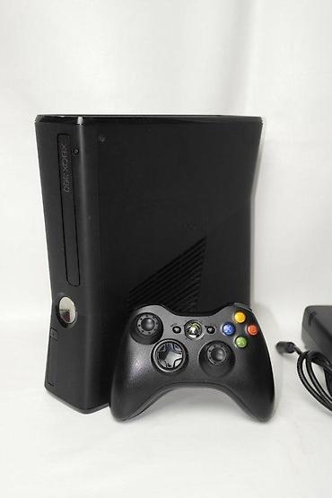 dozator vode: Xbox 360 Slim, korektno očuvana i potpuno ispravna. HDD 250 GB sa 30 — 4