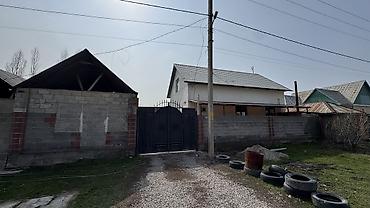 Продажа коттеджей и домов: 🏡 Срочно продаётся 2-этажный дом в Ак-Ордо 1 с бизнесом по первой — 1