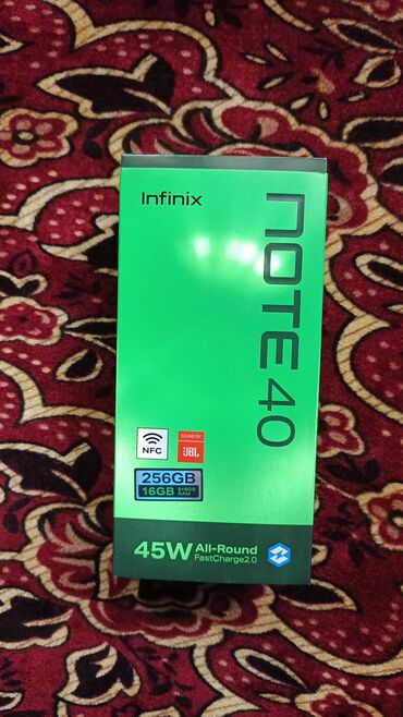 Infinix Note 40, 256 ГБ, цвет - Зеленый, Гарантия