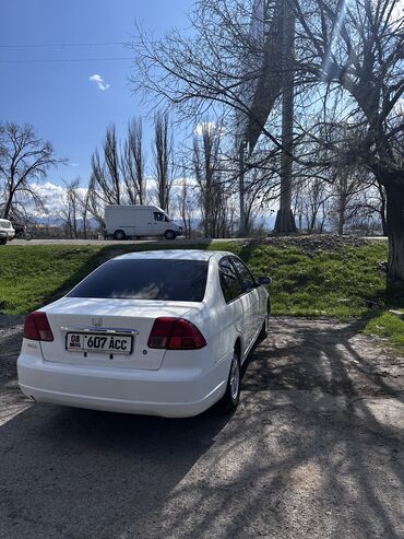 срочно продаю деньги нужны: Honda Civic: 2002 г., 1.5 л, Автомат, Бензин, Седан