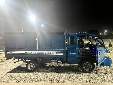 tayota mark 2: Hyundai Porter: 1999 г., 2.6 л, Кол менен иштөөчү, Дизель — 3