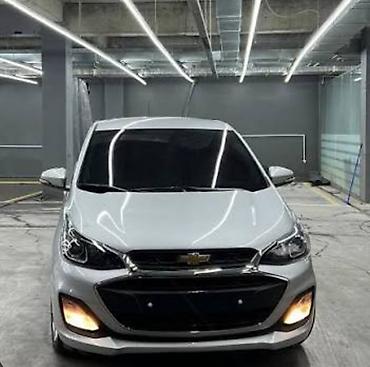 Chevrolet Spark: 2018 г., 1 л, Вариатор, Бензин, Хэтчбэк