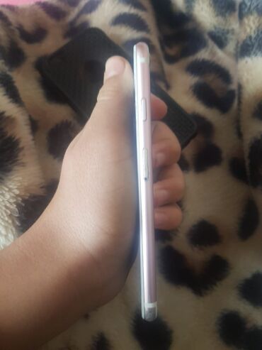 Apple iPhone: IPhone 6s, 64 GB, Rose Gold, Barmaq izi — 5