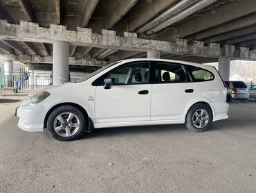 срочно продаю в связи с переездом: Honda Stream: 2004 г., 2 л, Автомат, Бензин, Вэн/Минивэн