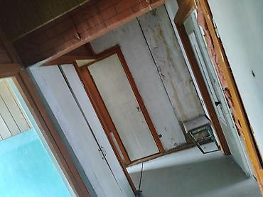 продаю квартиру 1: Продаётся квартира/дом под самостоятельную обновку. Планировка — 2