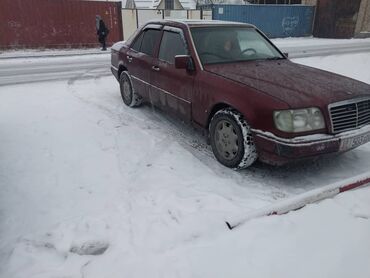 мерсадес 124: Mercedes-Benz 220: 1993 г., 2.2 л, Механика, Бензин, Седан