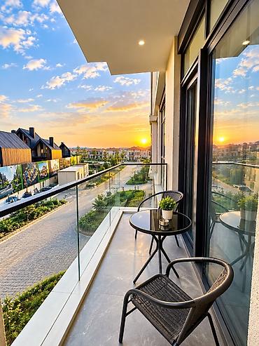 su cenler: SEA BREEZE POLO RESIDENCE-də kirayə mənzil 1 Gün - 120 azn 1 Həftə - — 10