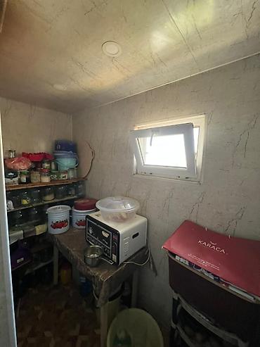 Köhnə tikili: Bakı, 8-ci kilometr, 3 otaqlı, Köhnə tikili, m. Qara Qarayev, 75 kv. m — 3