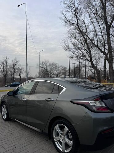 Chevrolet: Chevrolet Volt: 2017 г., 1.5 л, Вариатор, Гибрид, Хэтчбэк — 11