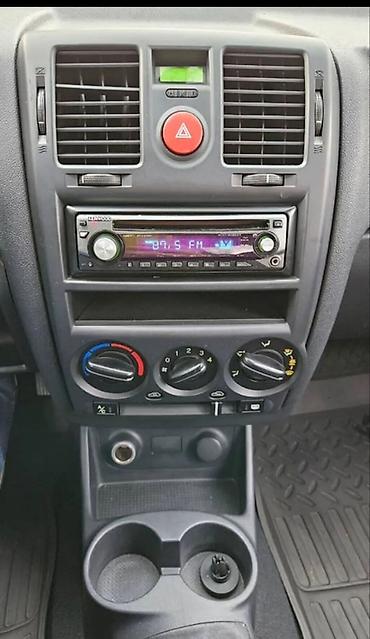 срочна алмашам: Hyundai Getz: 2007 г., 1.4 л, Механика, Бензин, Хэтчбэк — 4