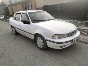 Daewoo: Daewoo Nexia: 1994 г., 1.5 л, Механика, Бензин, Седан