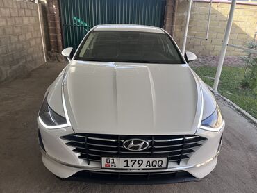срочно продам машину дёшево: Hyundai Sonata: 2019 г., 2 л, Автомат, Газ, Седан