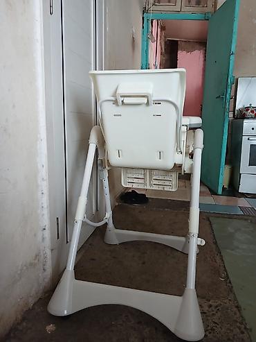 Yemək masaları, oturacaqları: Uşaq yemək stulu - Rəng: ağ - Material: möhkəm plastik və metal — 4