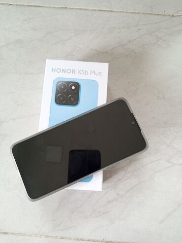 xacmaz telfon: Honor X5b Plus, 128 ГБ, цвет - Черный, Гарантия, Отпечаток пальца, Беспроводная зарядка