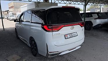 GAC: GAC M8 (минивэн, 7 мест) 2022 года 2.0 турбо бензин - Кузов: белый — 8