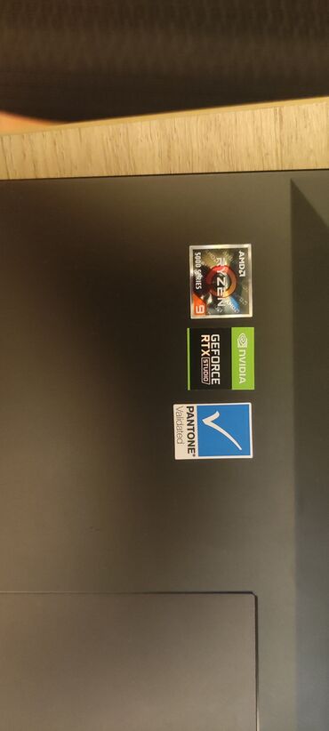 asus x550: AMD Ryzen 9, 16 GB, 16 "