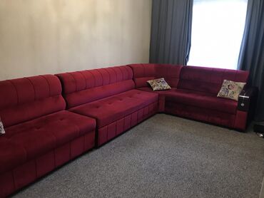 угловой дивань: Угловой диван, цвет - Красный, Б/у
