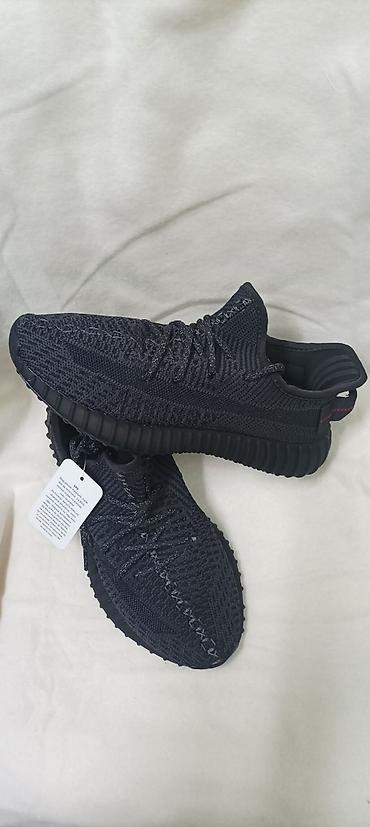 Patike: Yezzy modeli
36-46. Akc7ja — 4