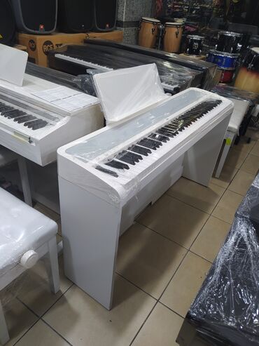 Korg piano satilir