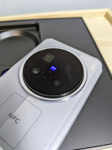 nokia 8910i: Vivo X200 Pro, Новый, 256 ГБ, цвет - Бежевый, 2 SIM