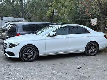 дисп: Mercedes-Benz E-Class: 2018 г., Автомат, Бензин, Седан — 10
