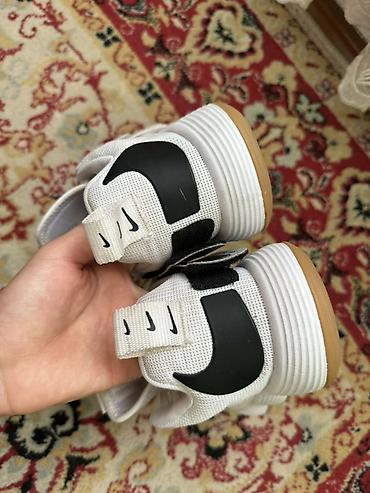 nike зимние: Мужские кроссовки, 39, 40, Nike, Б/у, цвет - Белый, Самовывоз — 4