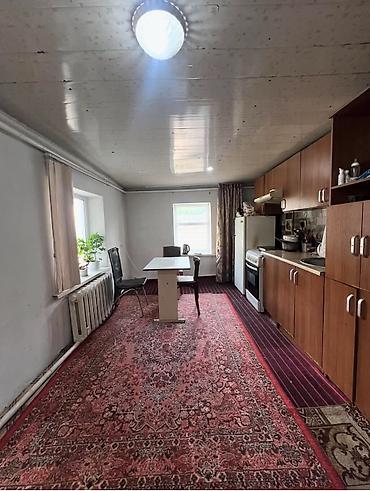 Продажа коттеджей и домов: Срочно продается дом в центре города Кант. 2 комнаты+кухня,огород — 2